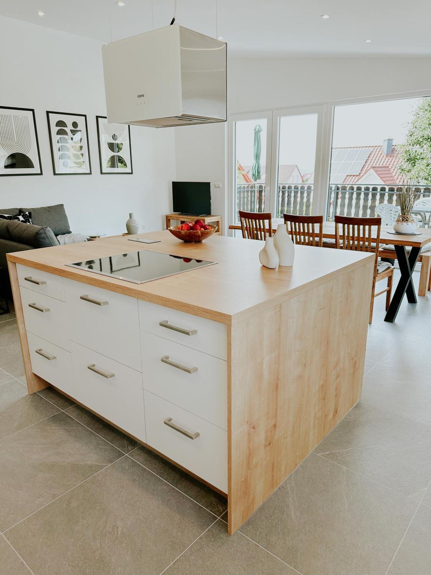 Apartment 100 Qm Im Weindorf - Balkon/Garage Aspisheim Eksteriør billede
